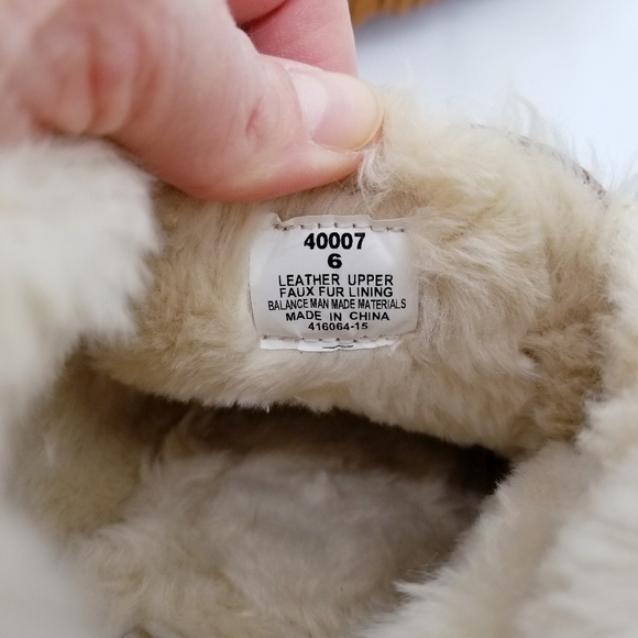 Minnetonka Leather Suede Fringe Ankle Moccasins size 6 - Picture 11 of 12